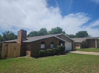 1305 Whittenburg Dr, Fort Worth, TX 76134