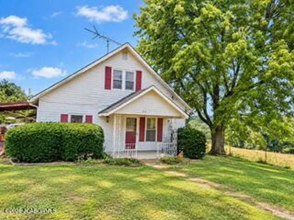 610 Old Rd W, Versailles, MO 65084