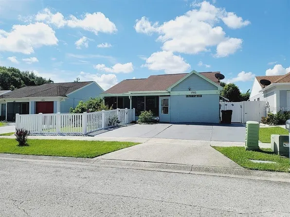 1918 Crown Park Dr, Valrico, FL 33594