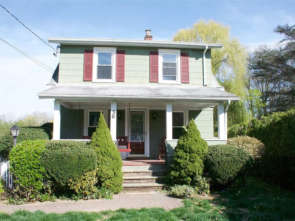 1st image of 30 Glen Cove Drive