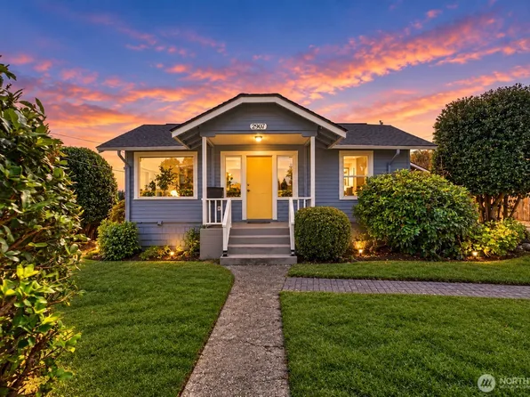 2907 SW Cloverdale Street, Seattle, WA 98126