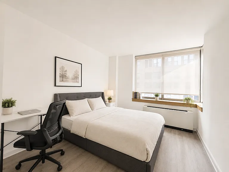 35 W 33rd St #22F — Photo 4