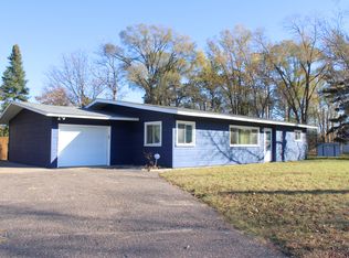 11911 Undercliff St NW, Coon Rapids, MN 55433