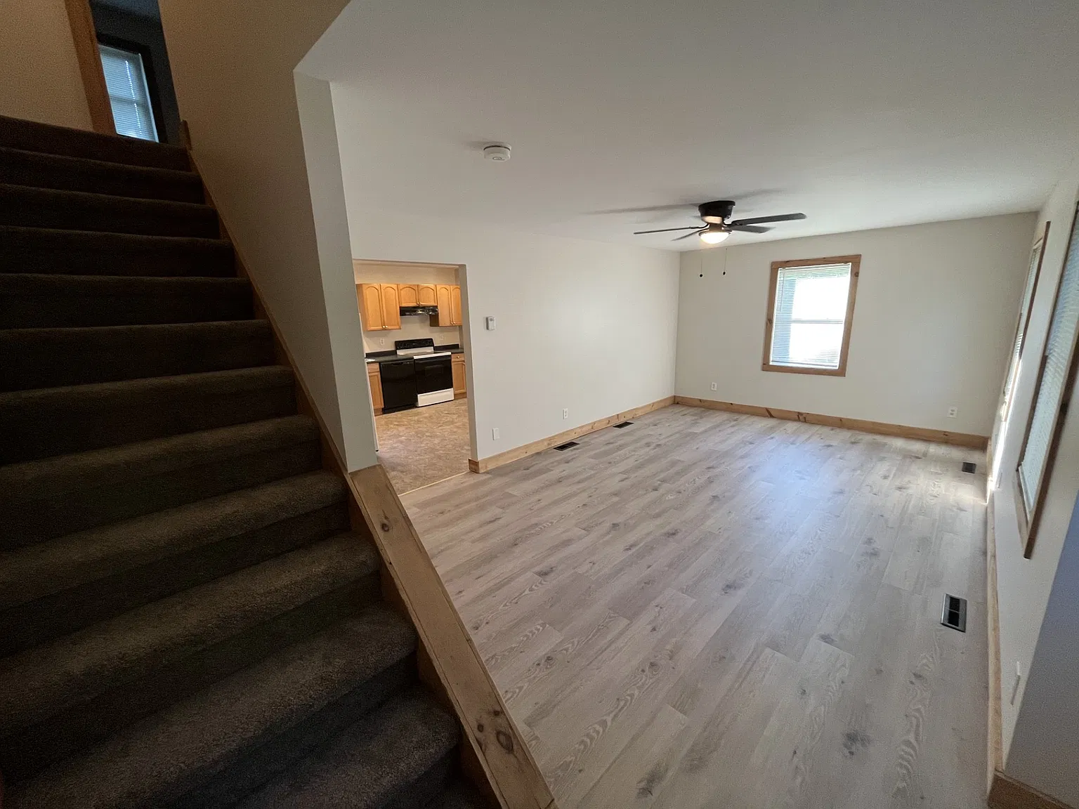 1181 Russell Rd — Photo 3