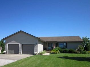 2543 278th St, New London, IA 52645