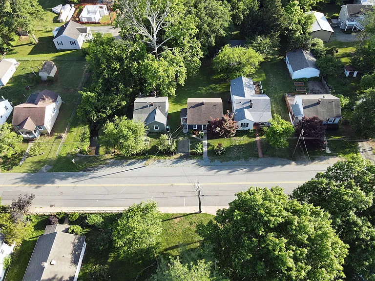 1310 Chesapeake St — Photo 19