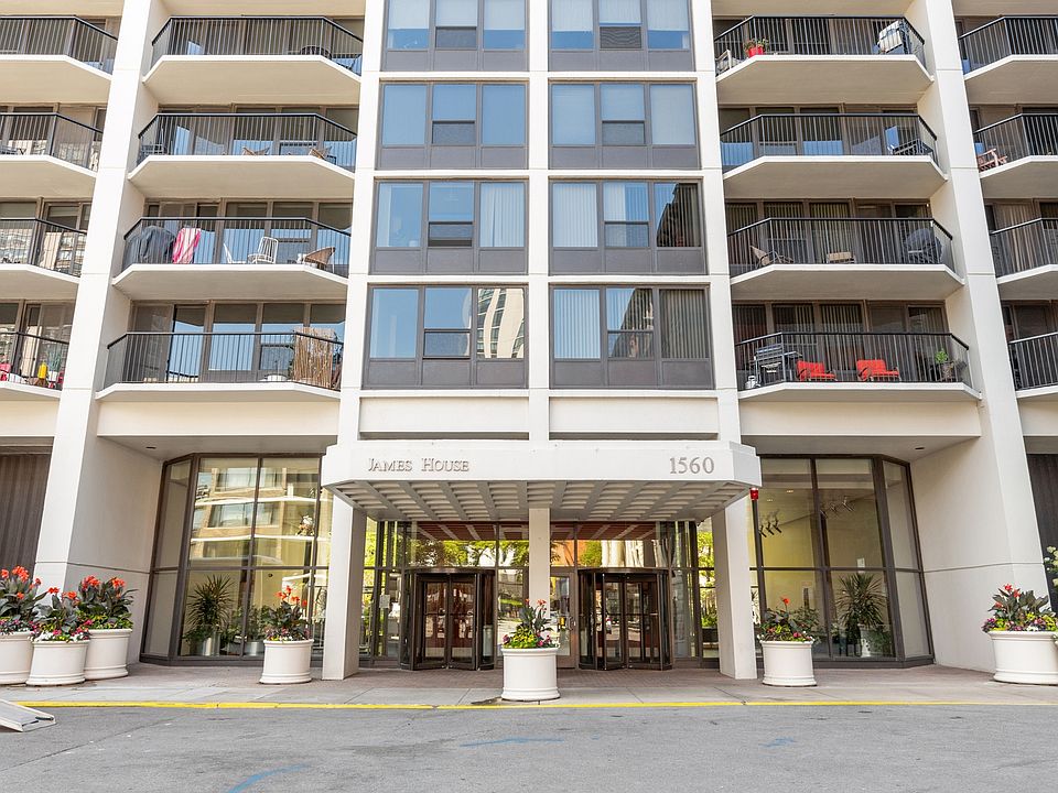 1st image of 1560 N Sandburg Ter APT 1915
