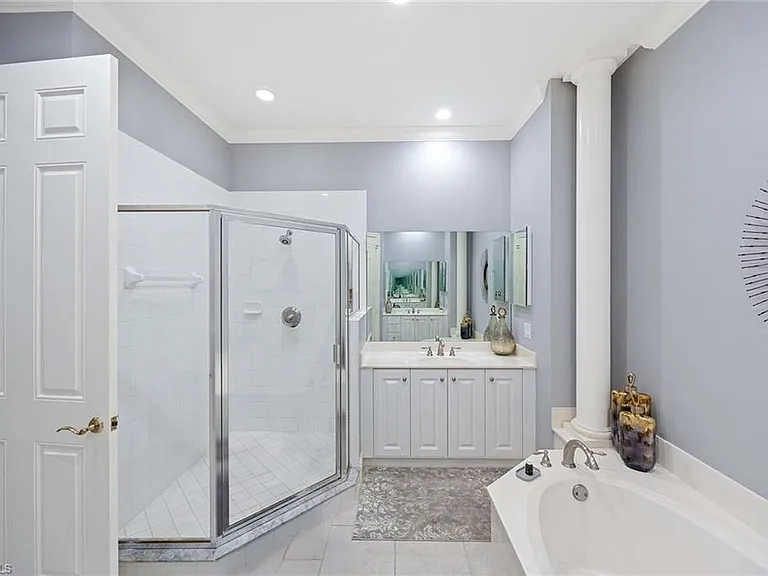 9202 Museo Cir #204 — Photo 21
