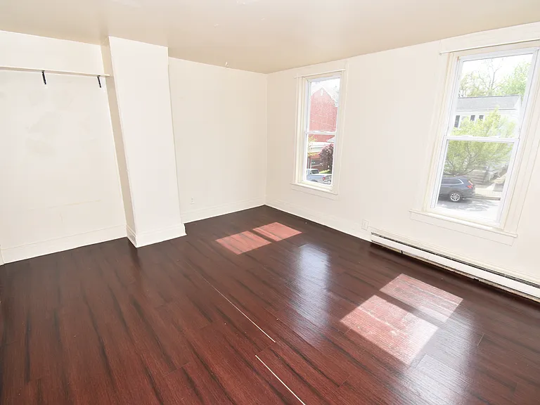 186 W Main St #B — Photo 9