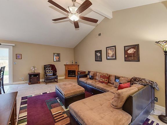 3rd image of 6514 Villa Dr
