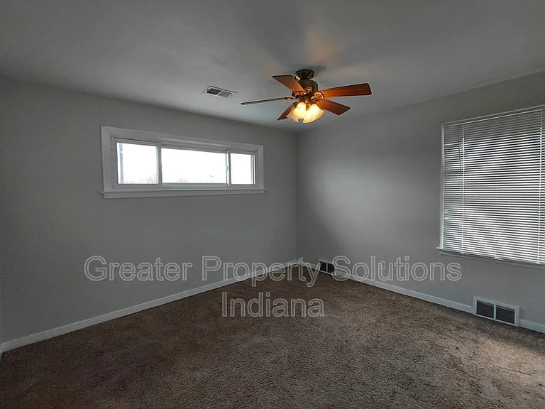 8120 Kennedy Ave — Photo 4