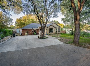 3304 Summercrest Ct, Granbury, TX 76049