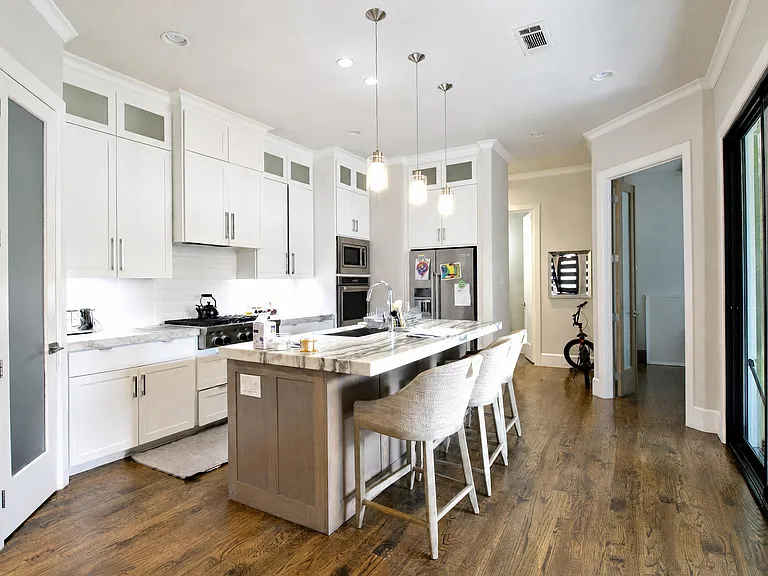 6614 Del Norte Ln — Photo 3