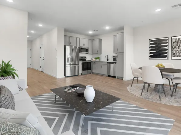 2818 W Eagle Talon Road, Phoenix, AZ 85085