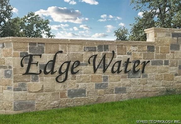 3rd image of 89 Edge Water Rd
