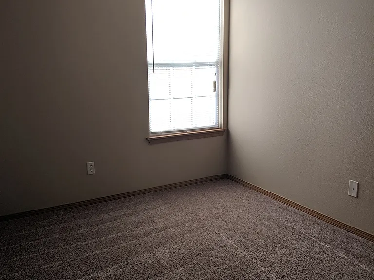605 Cedar Brook Ct — Photo 5