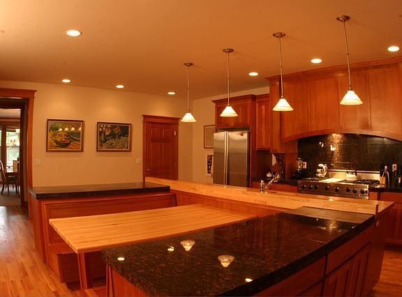Dine-in Kitchen