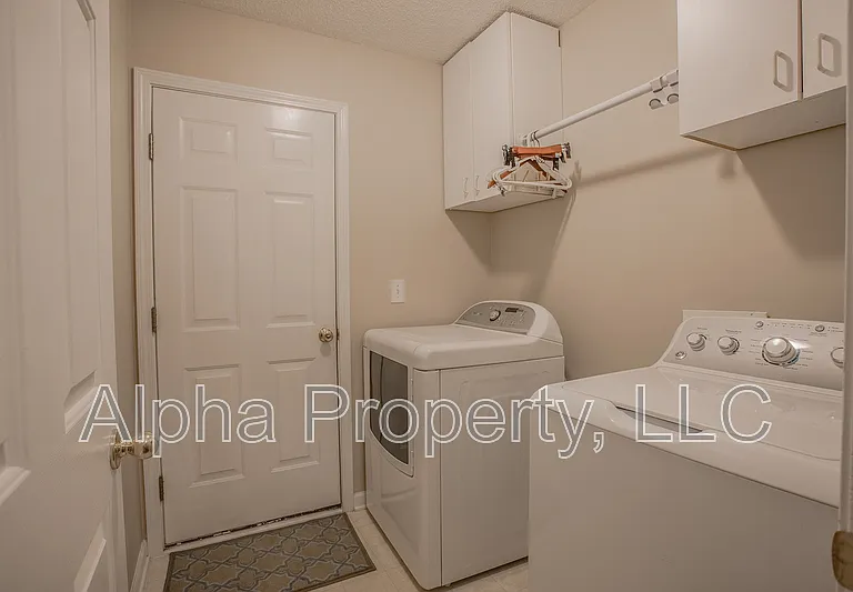15 Avalon Ct — Photo 18