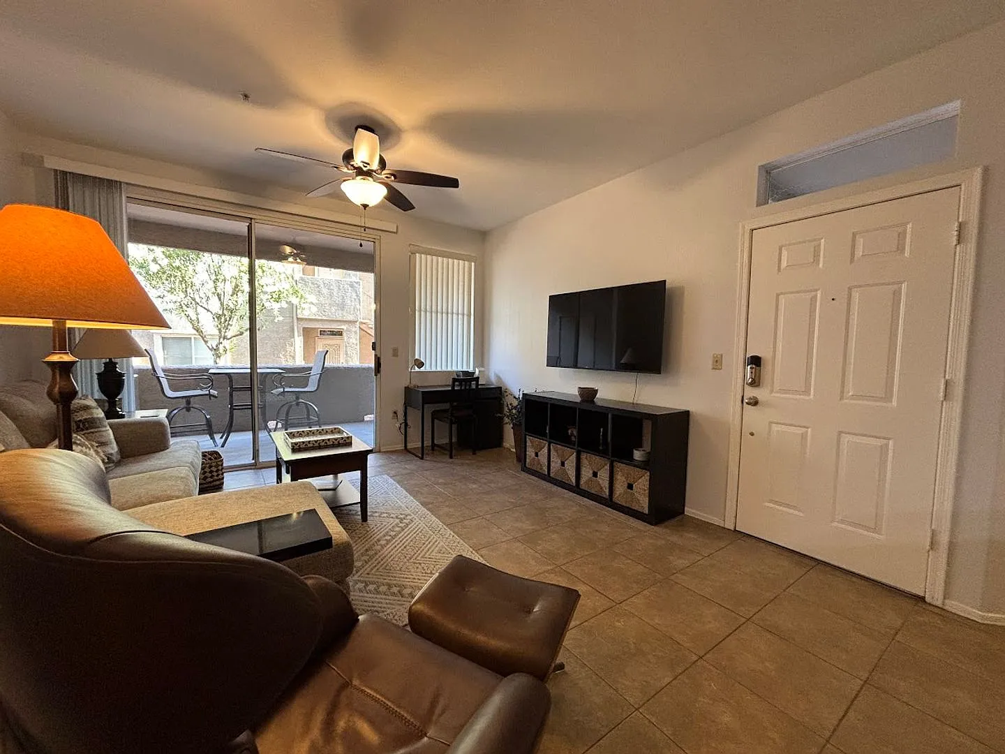 Ground level, Furnished 1bd Condo — Photo 3