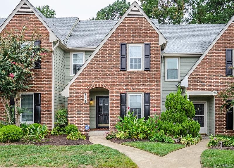 1st image of 7821 Camolin Ct