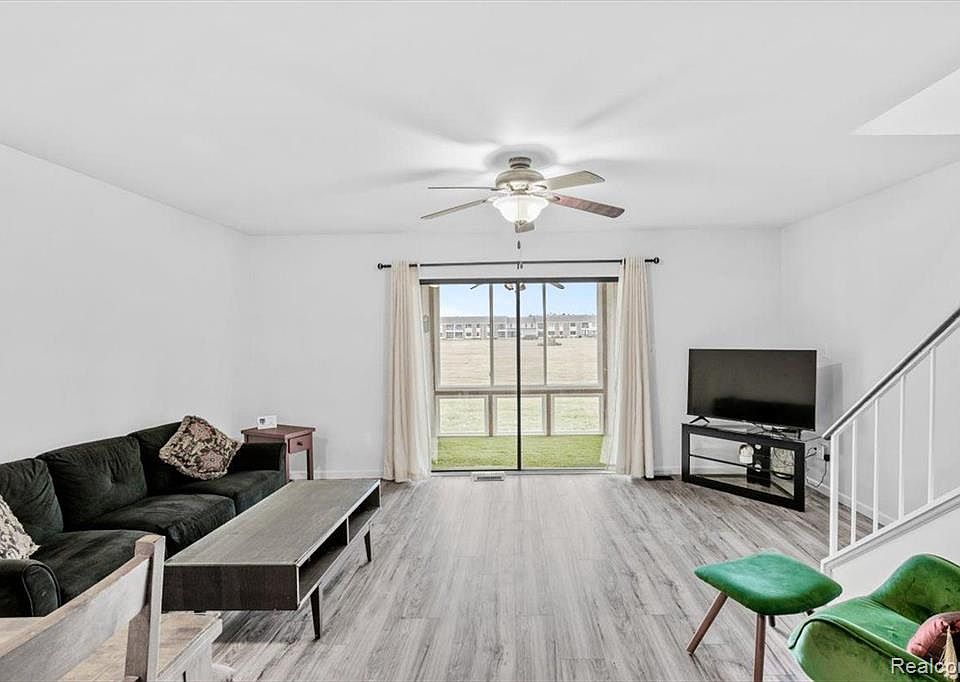 1660 River Rd Marysville MI Zillow