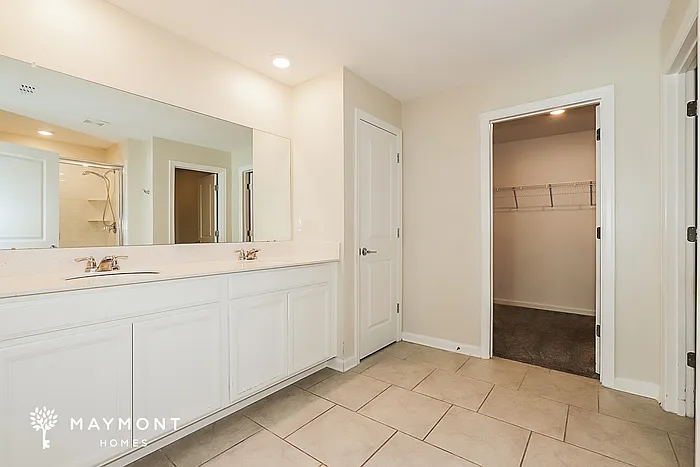 648 Eisenhower St — Photo 7