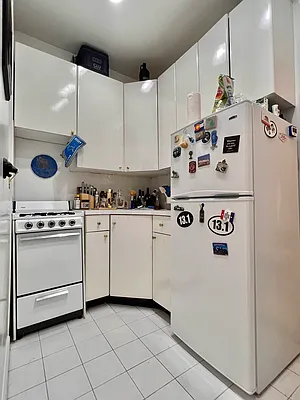 Rented by Compass | media 13