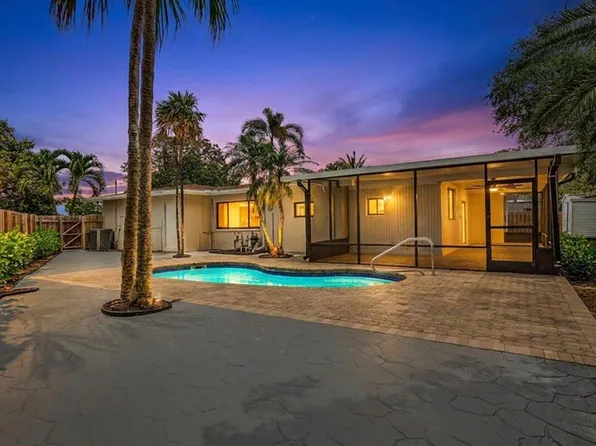 7204 Mckinley Street, Hollywood, FL 33024