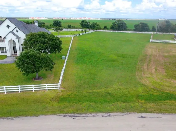 1111 Mulberry Farm Ln, Richmond, TX 77469
