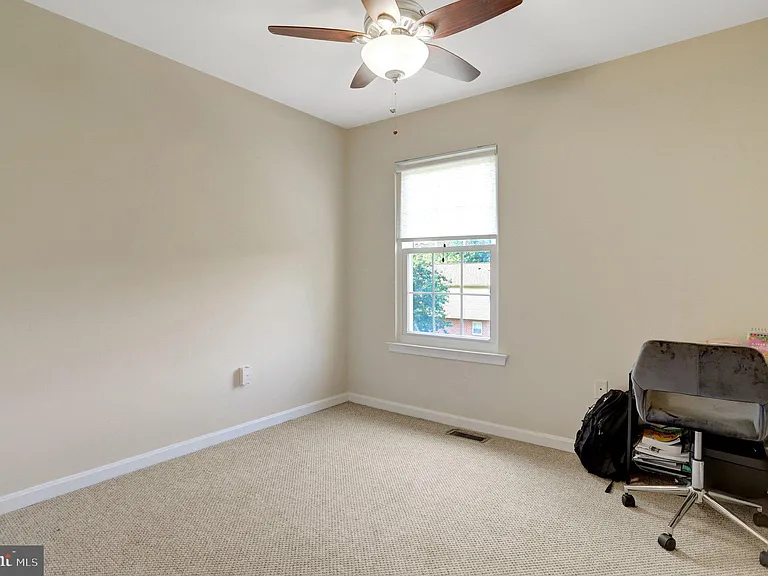 8819 Hardesty Dr — Photo 21