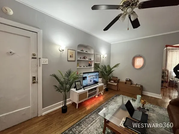 1626 W Sherwin Ave #1S, Chicago, IL 60626