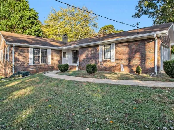 1631 Holmes Dr SW, Conyers, GA 30094