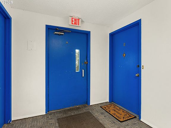 4th image of 406 NE 85th St Unit B