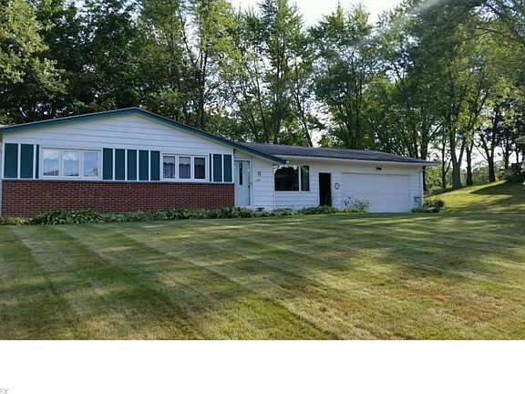 2nd image of 359 Reynolds Ct