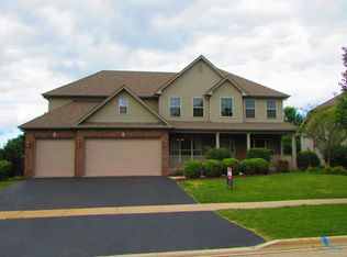 1153 Heartland Dr, Yorkville, IL 60560