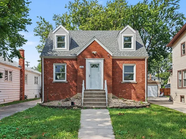 1934 S 6th Ave, Maywood, IL 60153