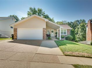 2822 Meramar Dr, Saint Louis, MO