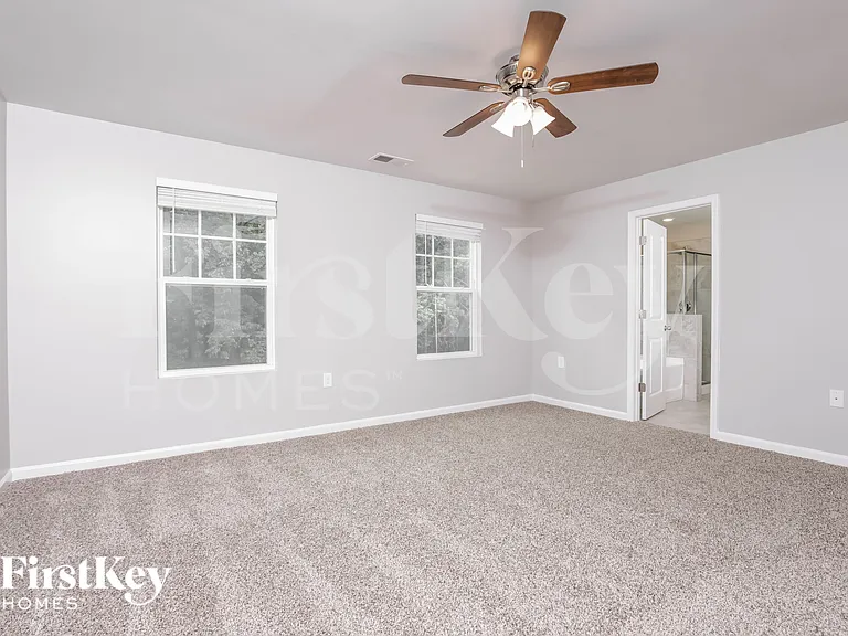 636 Starry Sky Dr — Photo 12
