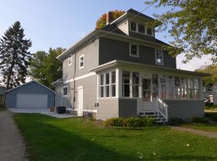 663 E Main St #A, Ellsworth, WI 54011