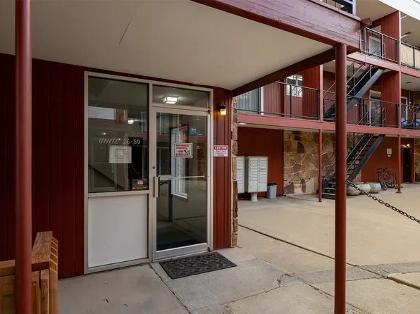 2300 14th Ave S APT 30, Great Falls, MT 59405