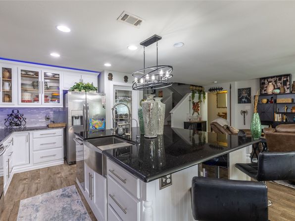 916 Glenndon Dr, Fort Worth, TX 76120
