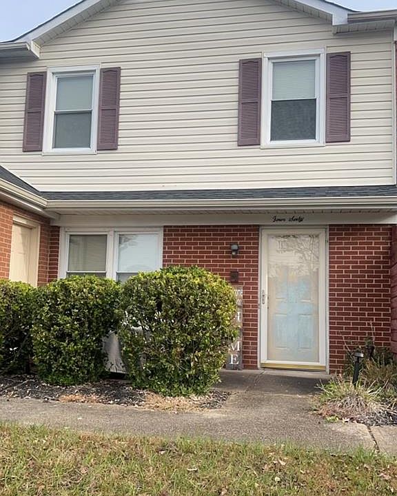 1st image of 460 Seminole Dr