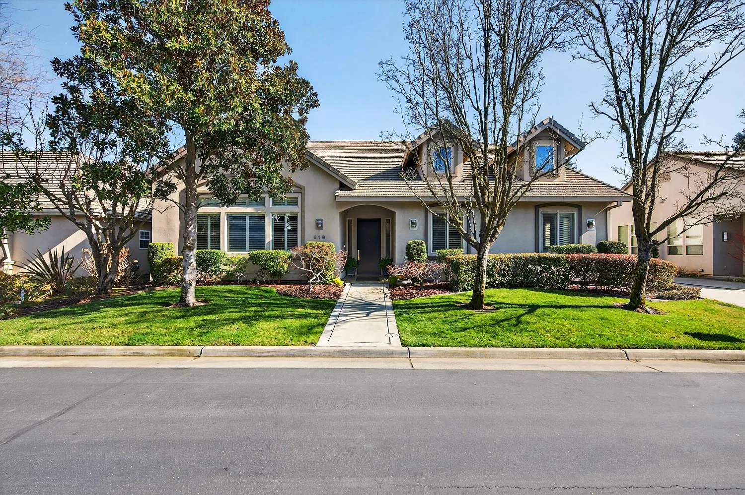 818 Sierra Oaks Vista Ln photo 1