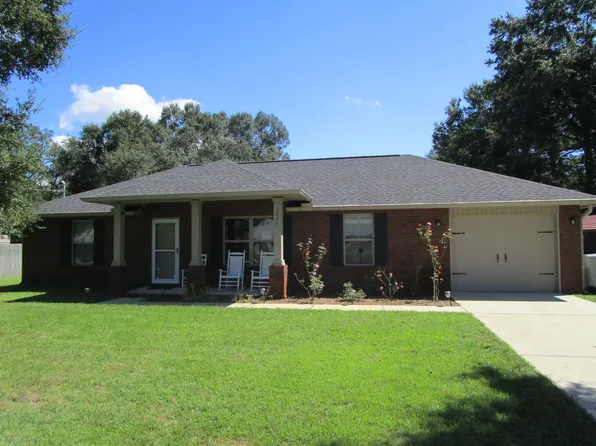 2736 Penn St, Navarre, FL 32566