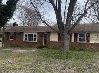 8052 Woodbridge Rd, Mechanicsville, VA 23111