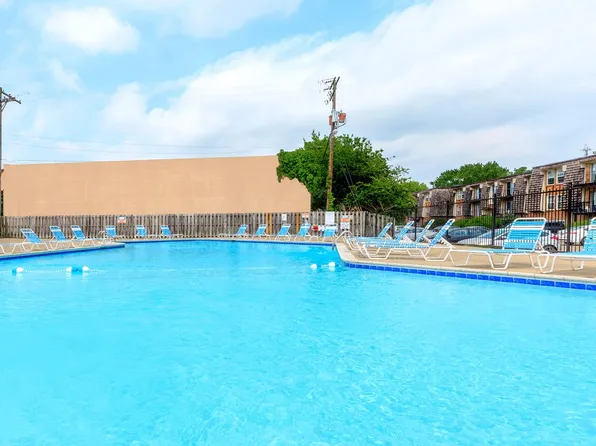 Beau Jardin, 2550 Yeager Rd #18-02, West Lafayette, IN 47906