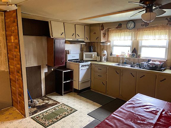 2nd image of 55 Delmo St