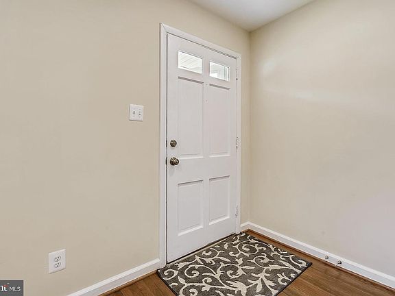 5th image of 12205 Hunters Ln