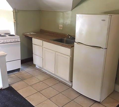 4th image of 71 E Tallmadge Ave APT 6