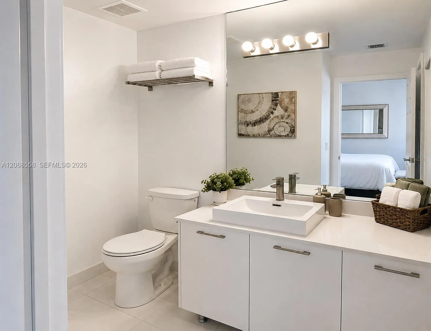 Centro Condo — Photo 4